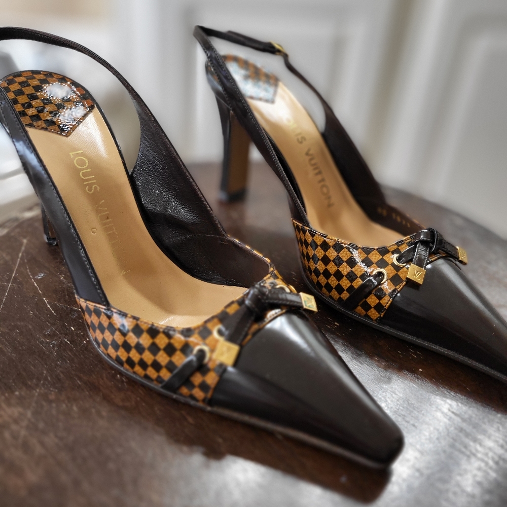 ((SOLD!!))Vintage Authentic Louis Vuitton Heels! - Picture 6 of 7